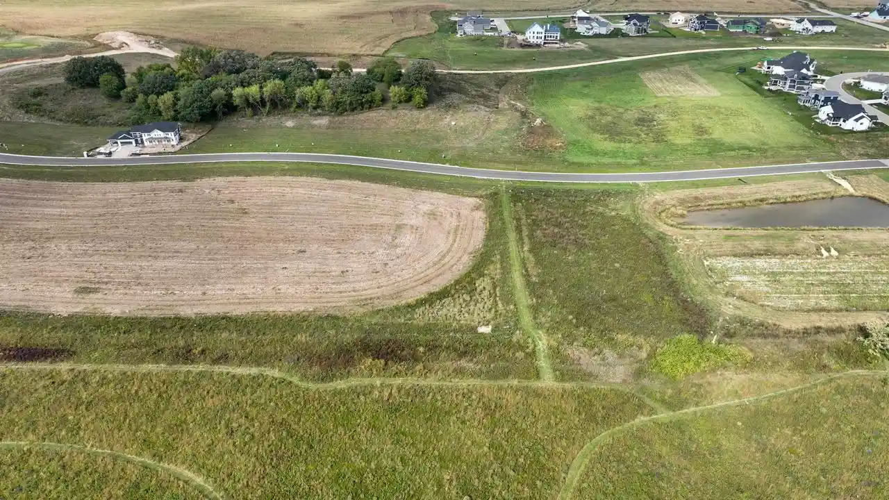 2nd image of 5909 Burning Prairie Dr Dr, Middleton, WI 53597 | MLS# 1974713