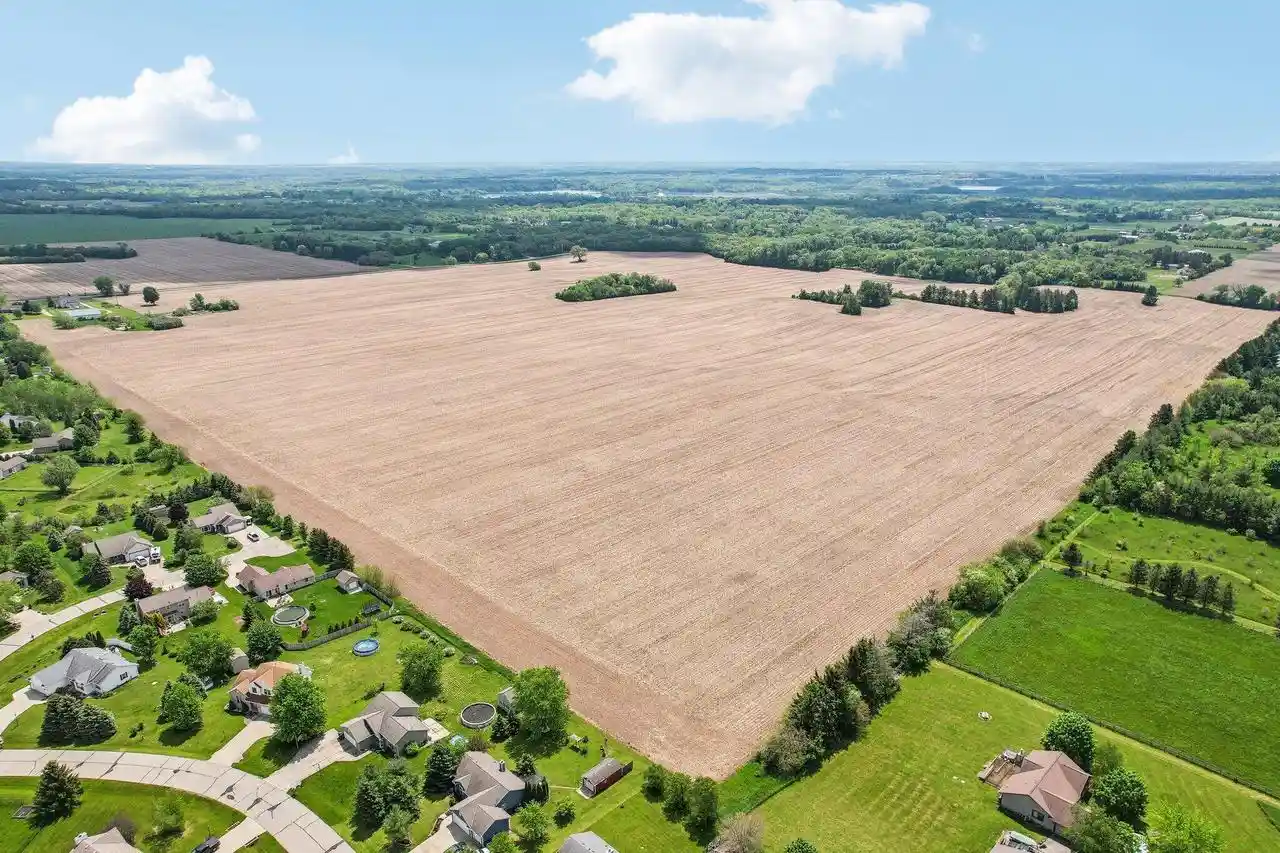 3rd image of W360S9521 Markham Road Road, Eagle, WI 53119 | MLS# 1876149