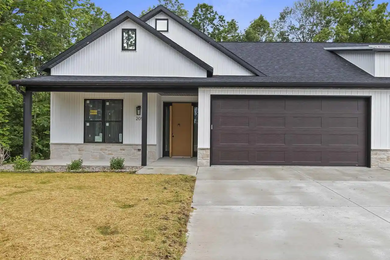 1st image of 205 Deer Shed Trail Trail #20, Green Bay, WI 54311 | MLS# 50293145