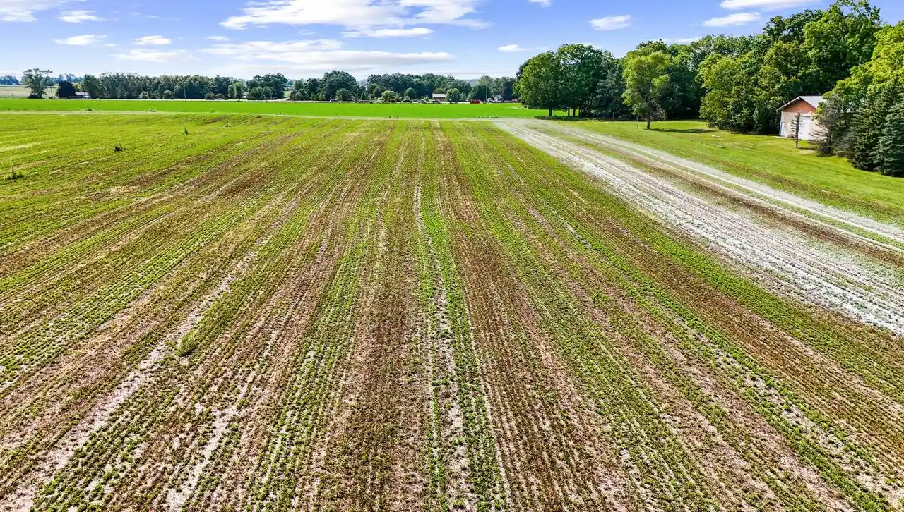 Homes for sale in Caledonia, WI | 1459 Waukesha Road Road, Caledonia, WI 53108 | MLS# 1903589