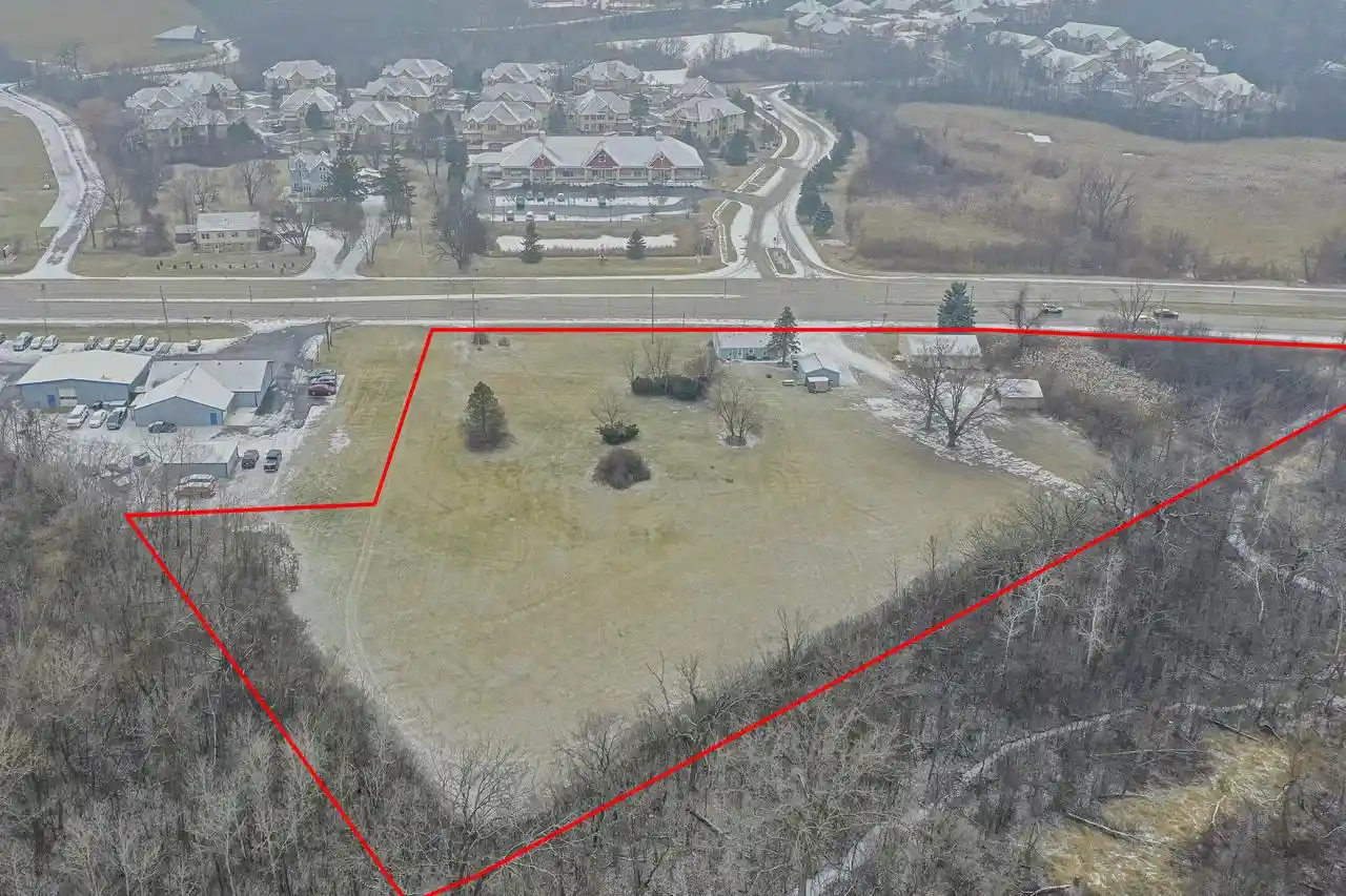 image of 10115 W Loomis Road Road, Franklin, WI 53132 | MLS# 1903795