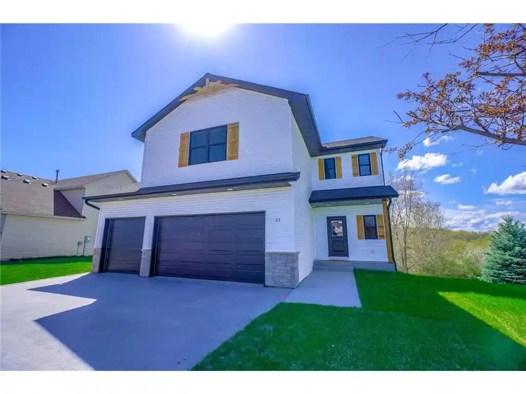 1st image of 1205 Riverside Dr Dr, Hudson, WI 54016 | MLS# 6658001