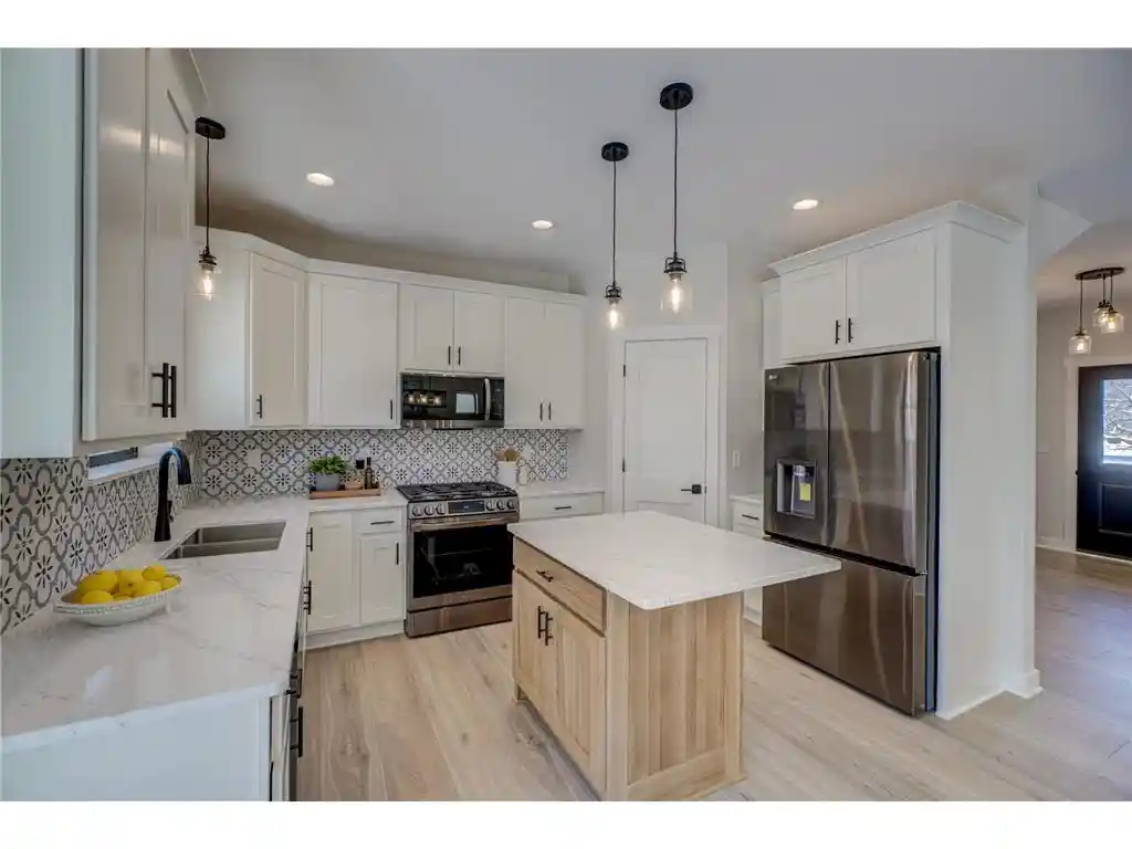 26th image of 1205 Riverside Dr Dr, Hudson, WI 54016 | MLS# 6658001
