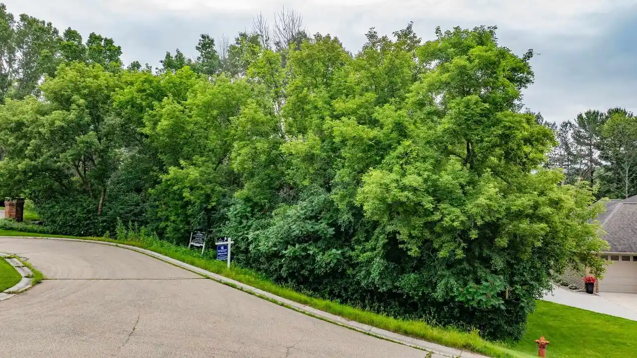 Homes for sale in Green Bay, WI | 4600 Seminole Trail Trail, Green Bay, WI 54313 | MLS# 50305765
