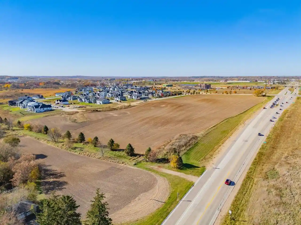 2nd image of 4130 Savannah Dr Dr, De Forest, WI 53532 | MLS# 1998062