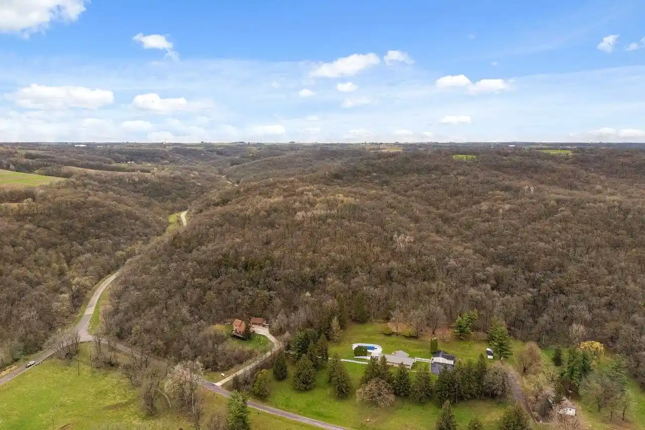 Homes for sale in Prairie Du Chien, WI | 36480 Bouska Road Road, Prairie Du Chien, WI 53821 | MLS# 1998910