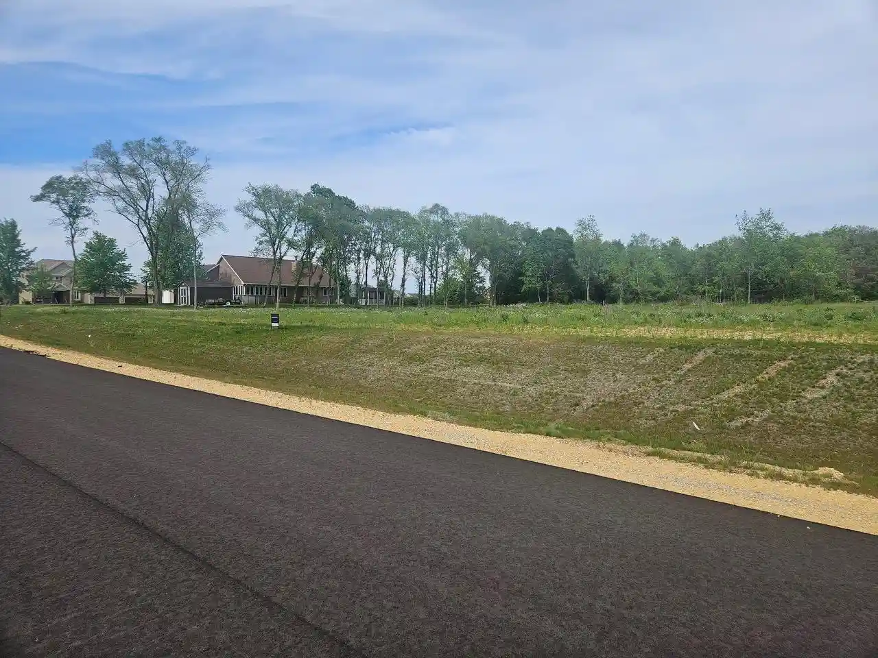 6th image of 4045 S Griffindale Dr Dr, Beloit, WI 53511 | MLS# 2000073