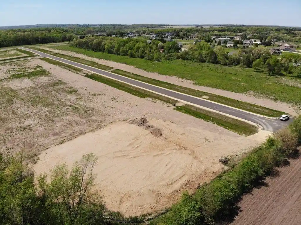 3rd image of 3276 W Creekview Lane Lane, Beloit, WI 53511 | MLS# 2000078