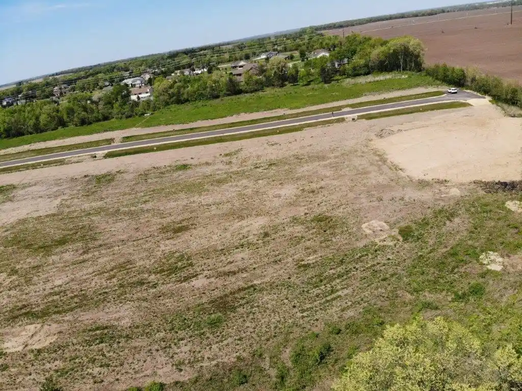 2nd image of 3166 W Creekview Lane Lane, Beloit, WI 53511 | MLS# 2000079