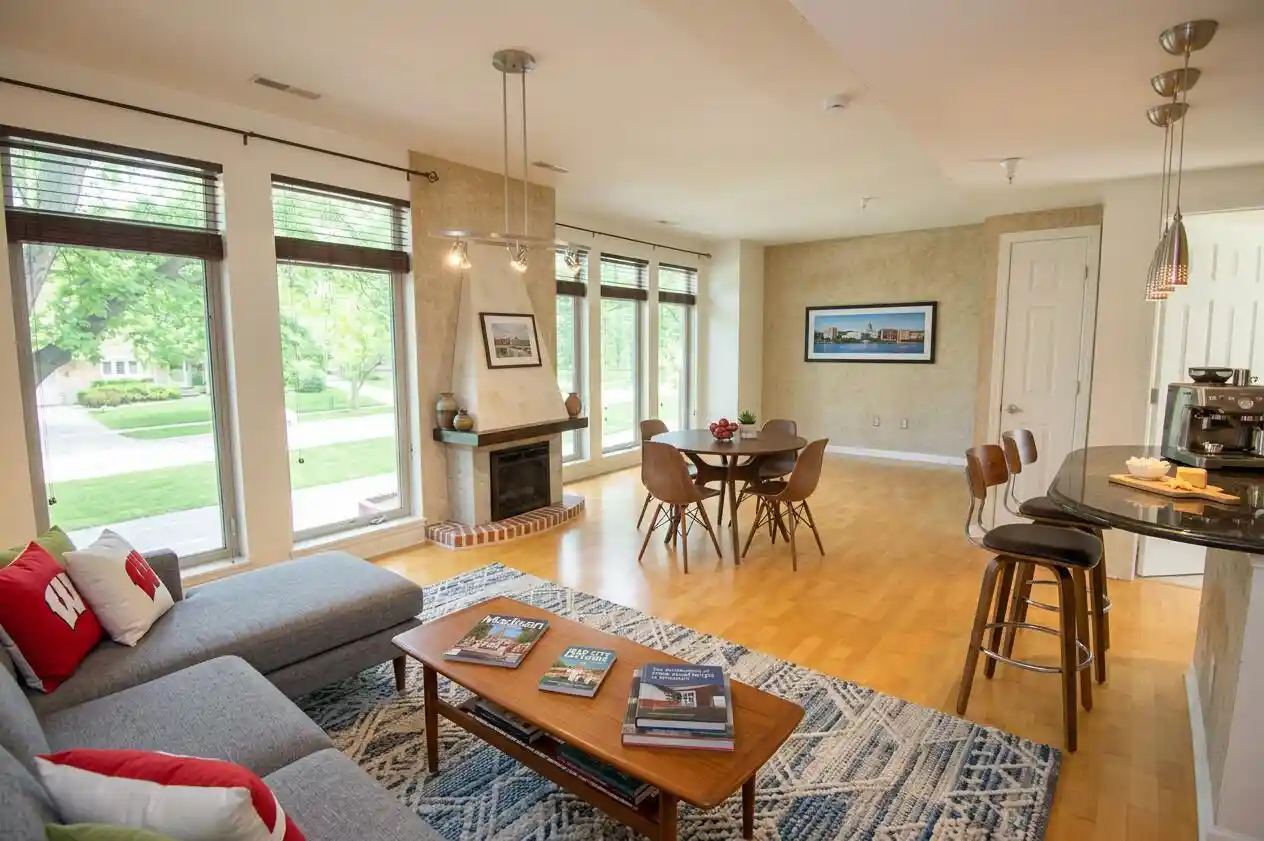 2nd image of 688 N Midvale Blvd Blvd, Madison, WI 53705