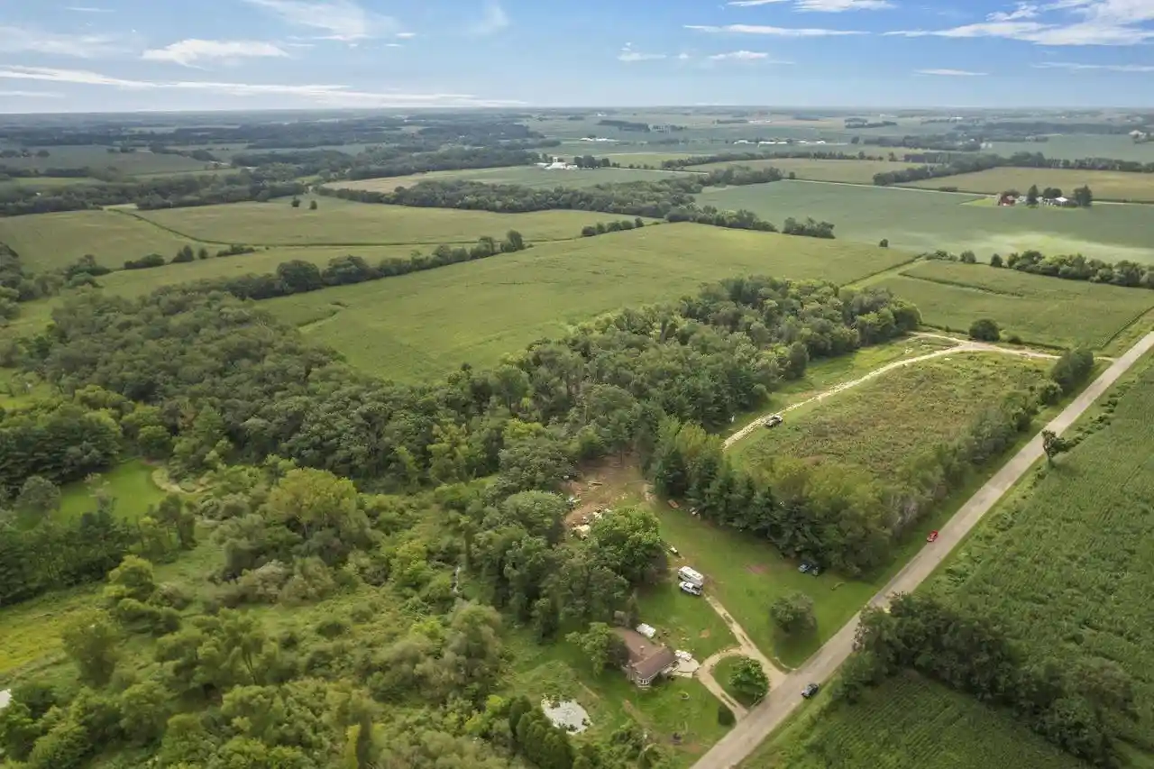 2nd image of 72 Franklin Road Road, Stoughton, WI 53589 | MLS# 2004719