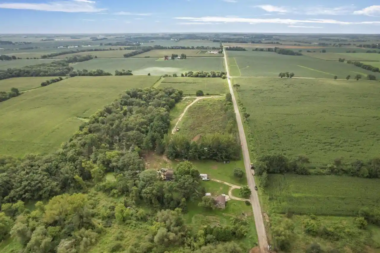 3rd image of 72 Franklin Road Road, Stoughton, WI 53589 | MLS# 2004719
