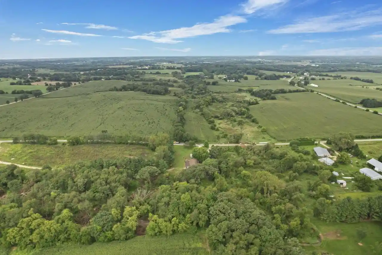 5th image of 72 Franklin Road Road, Stoughton, WI 53589 | MLS# 2004719