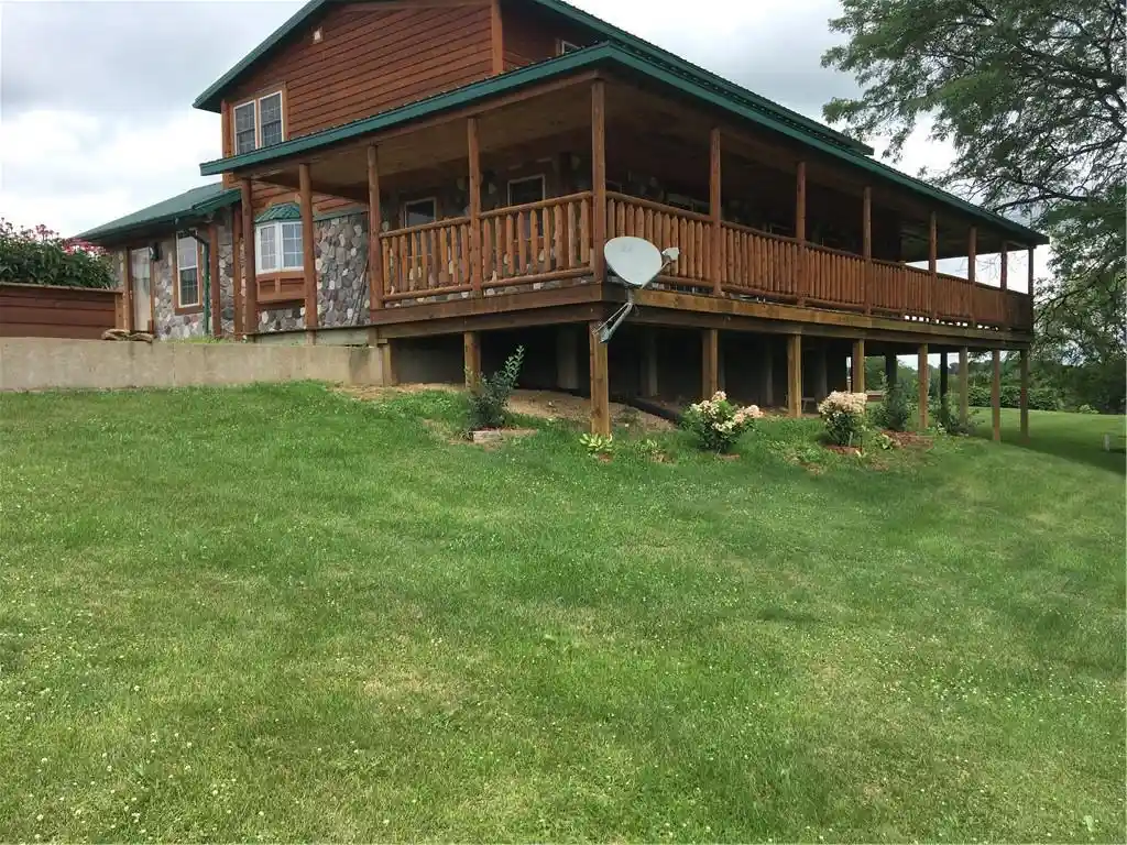 Homes for sale in Viroqua, WI | S6966 Johnson Avenue Avenue, Viroqua, WI 54665 | MLS# 2004856