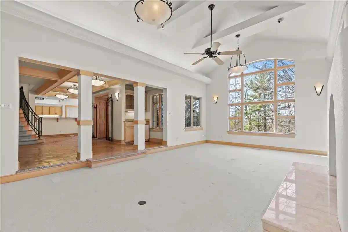 Homes for sale in Hartford, WI | 5820 E Waterford Road Road, Hartford, WI 53027 | MLS# 1928930