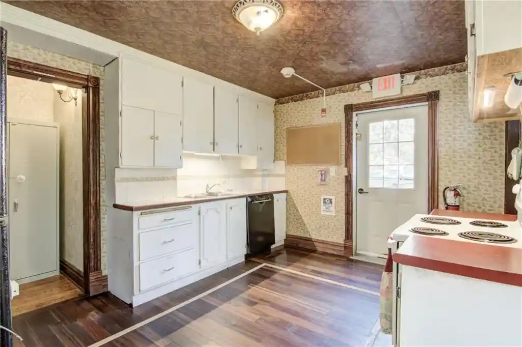 2nd image of 603 Bay Street Street, Chippewa Falls, WI 54729 | MLS# 1594554