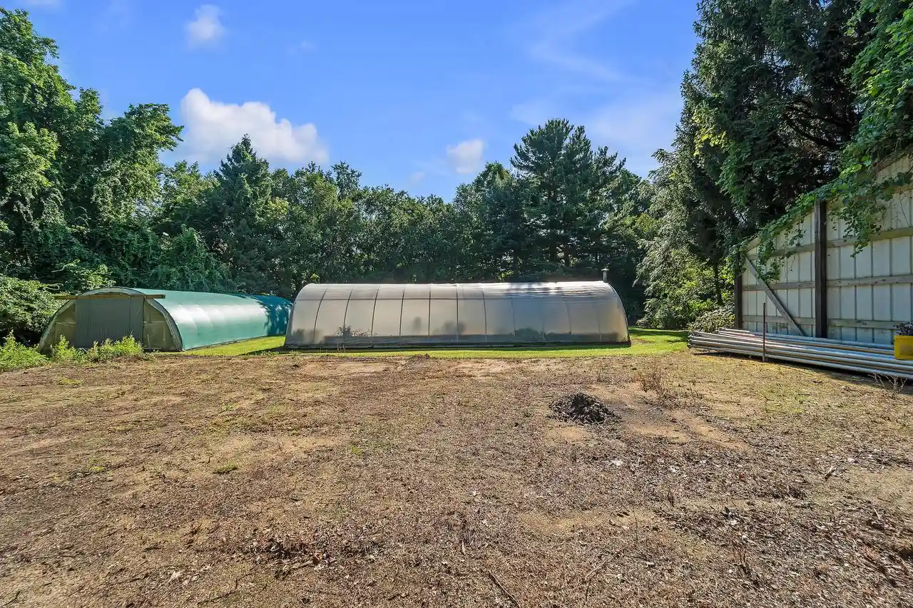 Homes for sale in Racine, WI | 332 4 Mile Road Road, Racine, WI 53402 | MLS# 1932282
