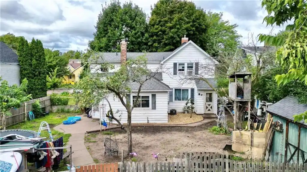 image of 635 Centre St St, Eau Claire, WI 54703
