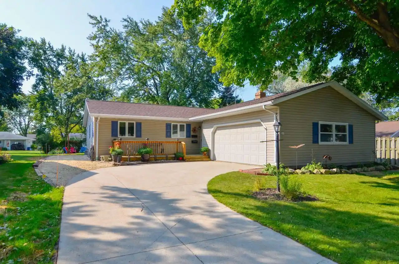 Homes for sale in Brillion, WI | 209 Grand Avenue Avenue, Brillion, WI 54110 | MLS# 50314895