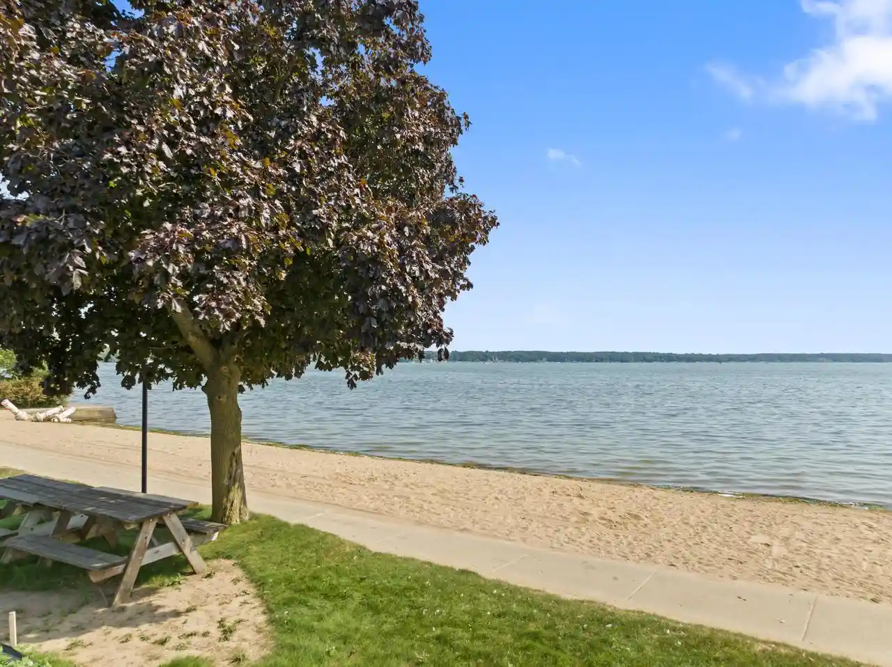 Photo 4 of Single family home for sale at 2809 Launch Dr Dr, Delavan, WI 53115 | MLS# 1935059 | Listing updated on 2026-06-24