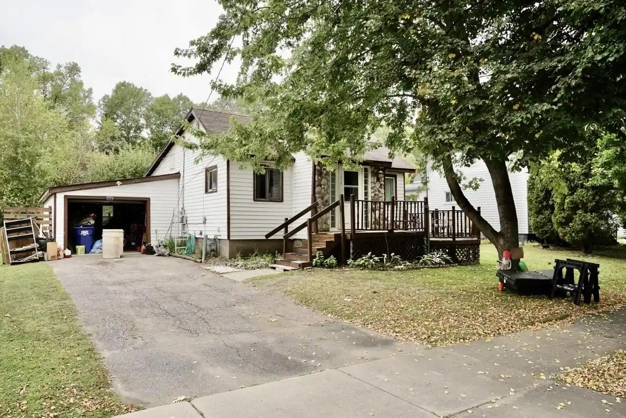 Homes for sale in Wausau, WI | 1410 South 3Rd Avenue South, Wausau, WI 54401 | MLS# 22504489