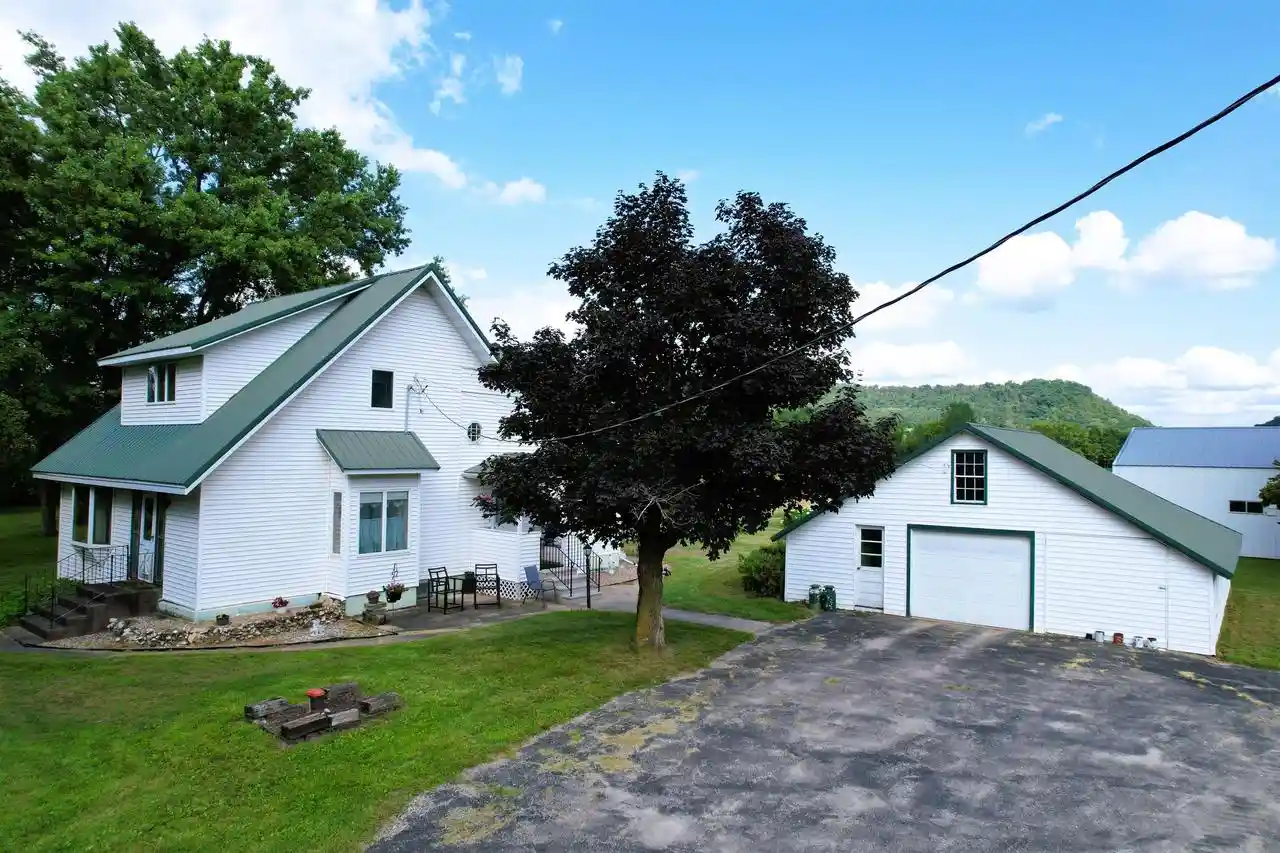 Homes for sale in Gays Mills, WI | 47298 Honey Farm Road Road, Gays Mills, WI 54631 | MLS# 2009503