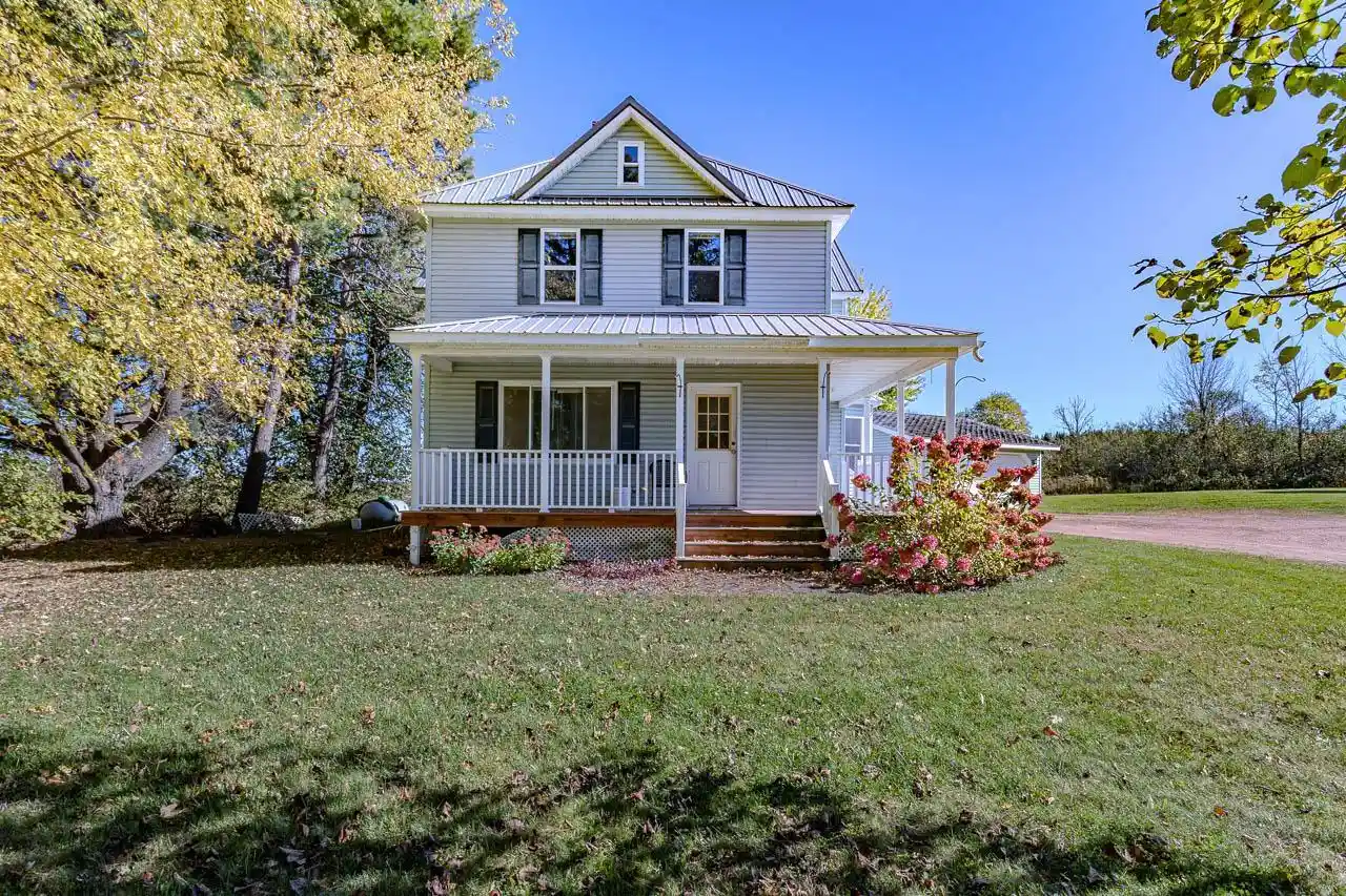 Homes for sale in Edgar, WI | 228039 County Road H, Edgar, WI 54426 | MLS# 22504930
