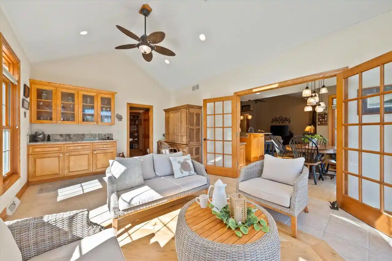 Homes for sale in Hartford, WI | 1123 Riley Road Road, Hartford, WI 53027 | MLS# 1939507