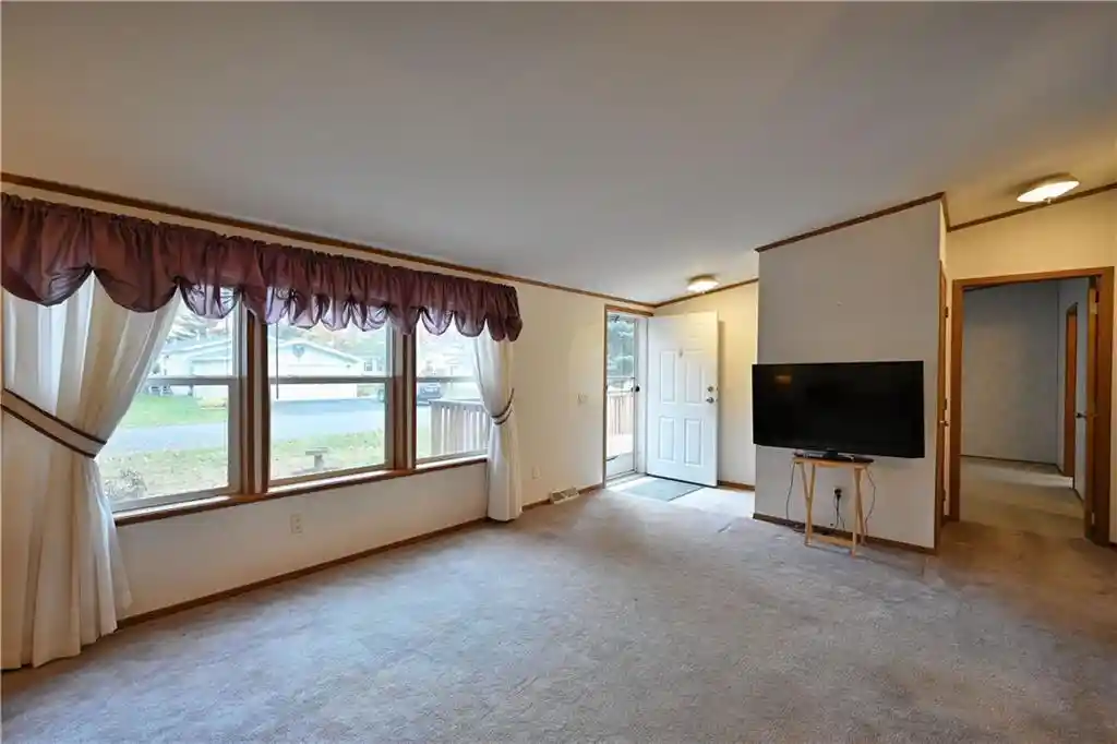 4th image of 28218 Ivywood Dr Dr, Danbury, WI 54830 | MLS# 1596731