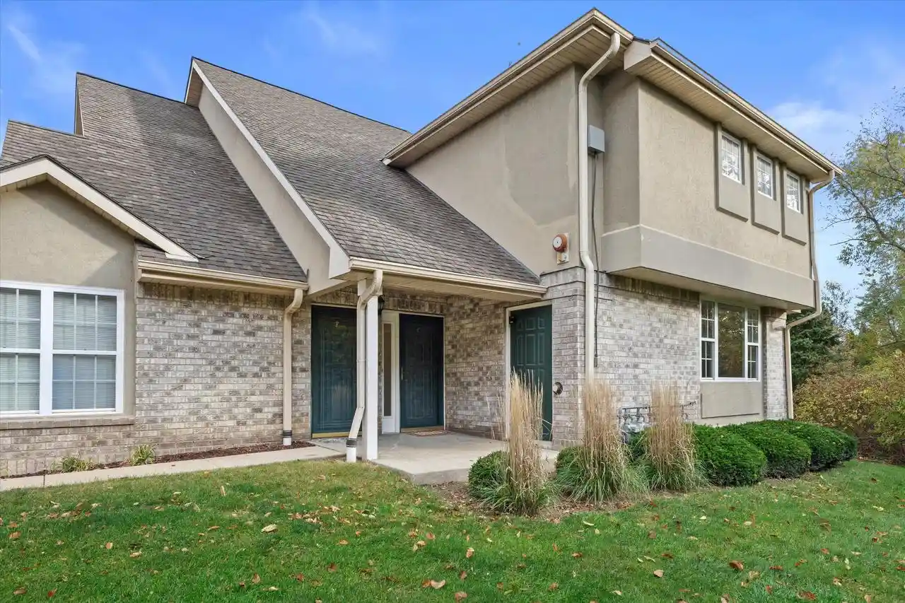 Homes for sale in Franklin, WI | 9155 W Elm Court Court #C, Franklin, WI 53132 | MLS# 1940958
