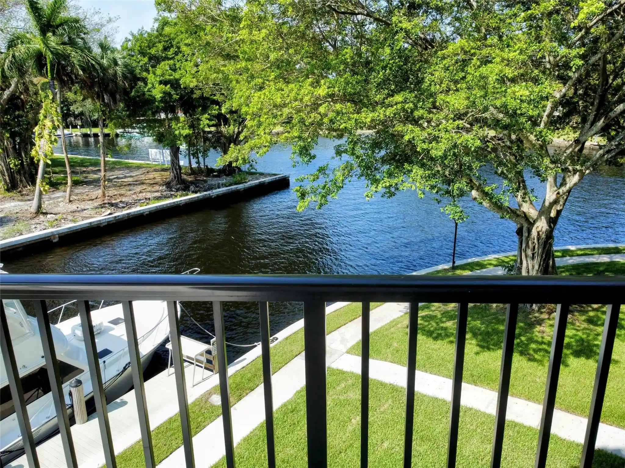 Photo 3 of Condominium at 5155 E Sabal Palm Boulevard #210a, Tamarac, FL 33319 | MLS# R3253896 |  | Sold on 2012-09-24