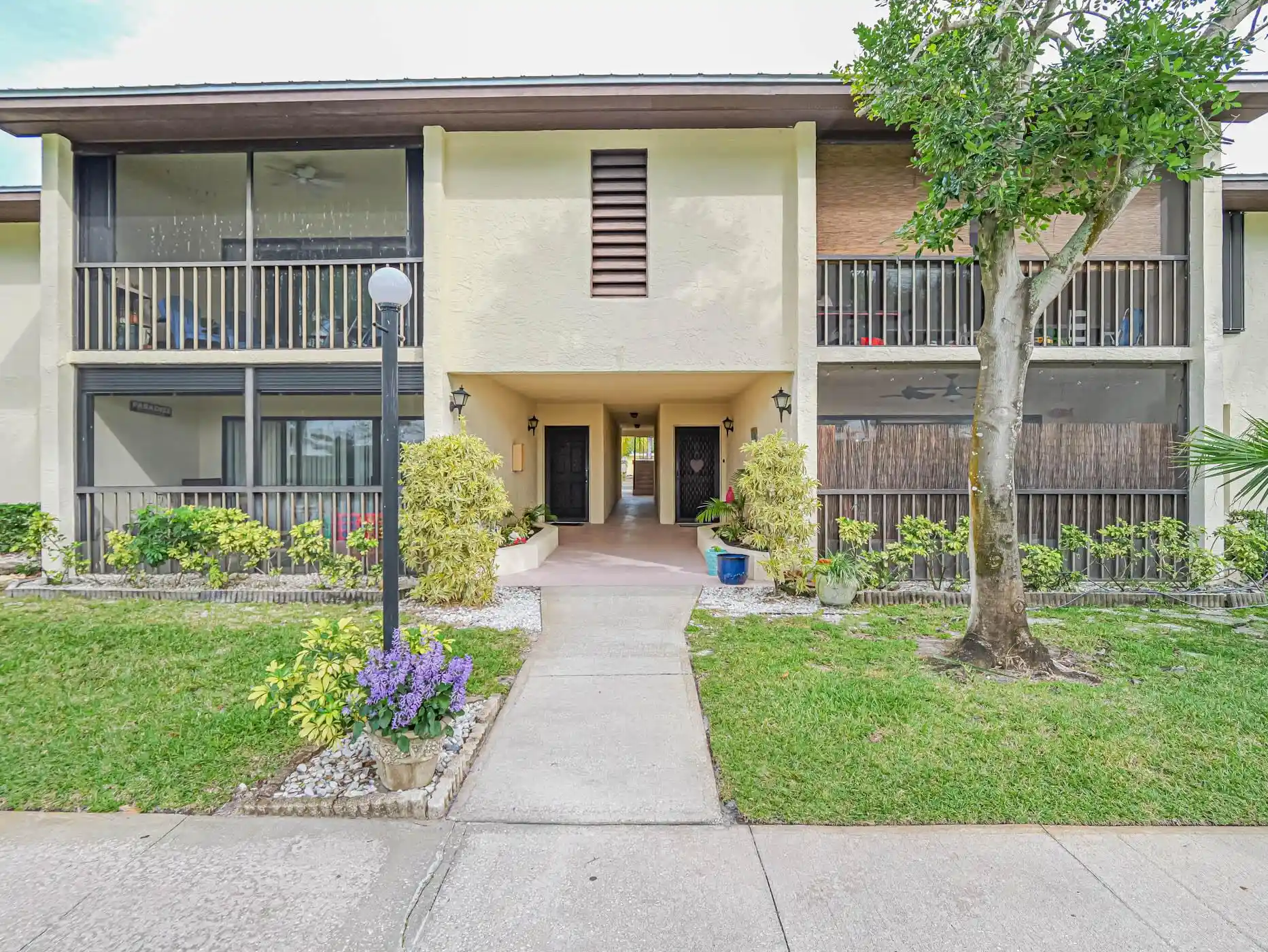 Condo for sale at 250 Se Four Winds Dr #105, Stuart, FL 34996 | MLS# R10943815 | Listing updated on 2024-03-19