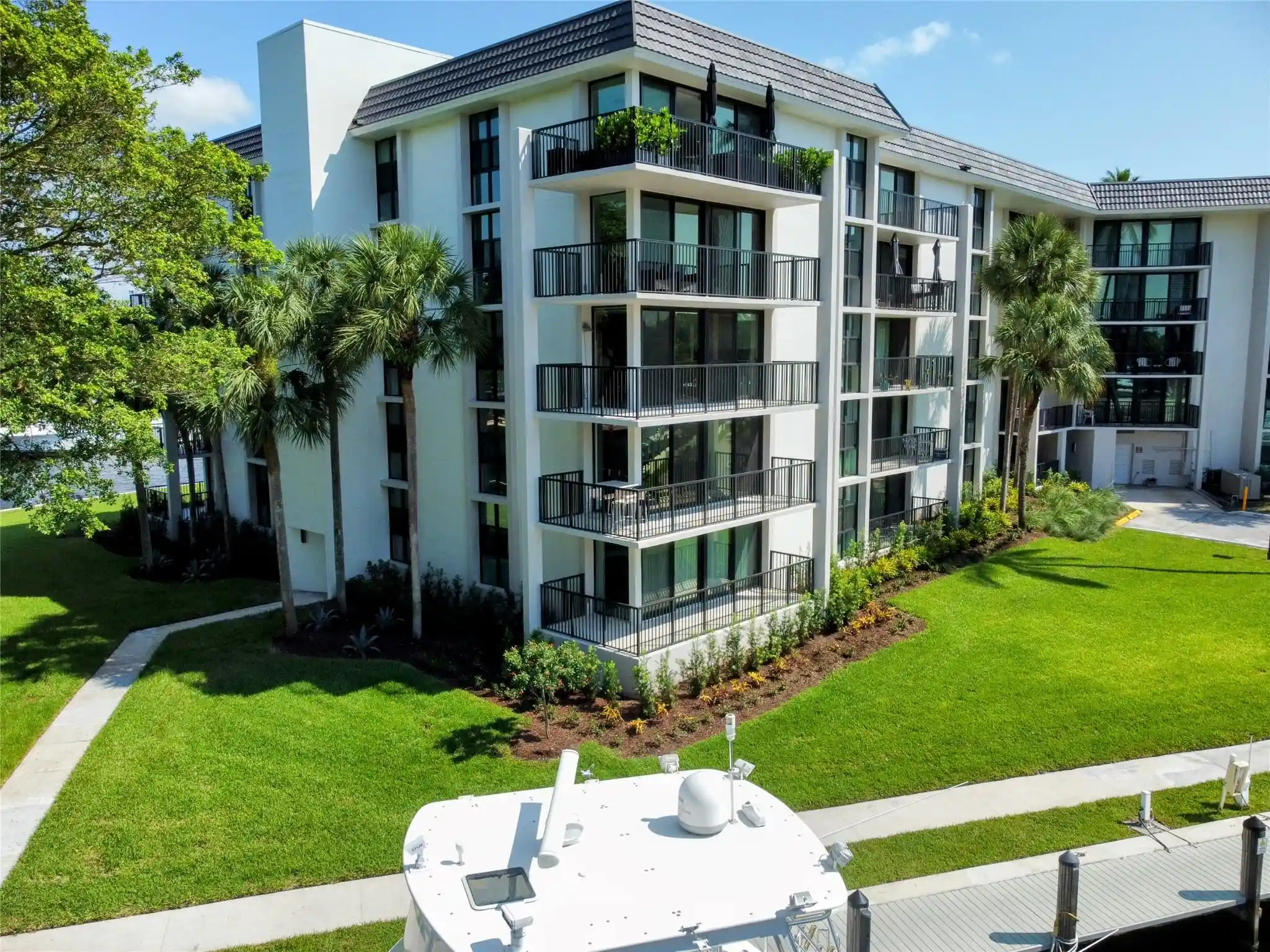 Photo 2 of Condominium at 5155 E Sabal Palm Boulevard #210a, Tamarac, FL 33319 | MLS# R3253896 |  | Sold on 2012-09-24